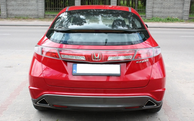 Honda Civic cena 26900 przebieg: 152000, rok produkcji 2011 z Piaseczno małe 154